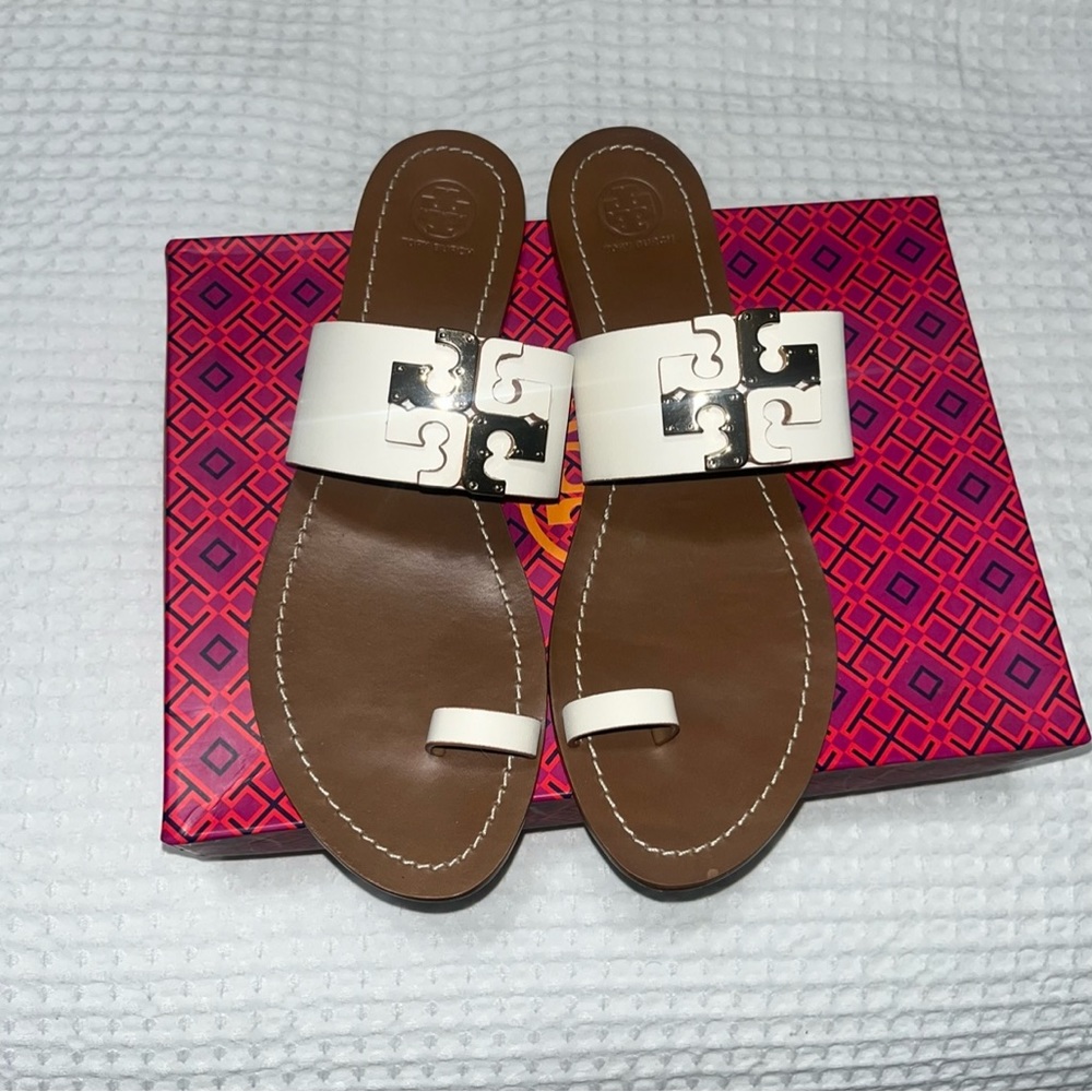 Sandals - Picture 3 of 4